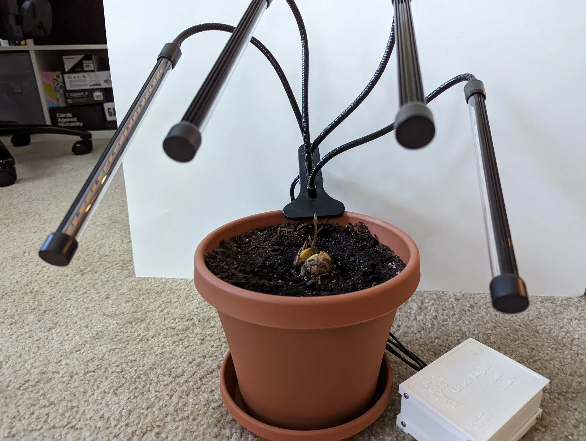 ESP8266 Hacked Grow Light with Okos Polip Device-to-Cloud Service